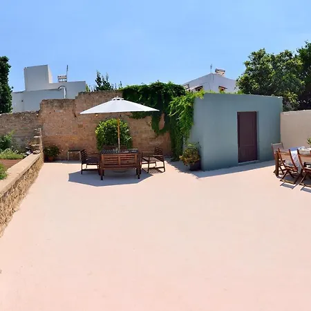 Villa Leon - House In Medieval Town With Spacious Courtyard Rhodes City Exterior foto
