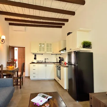 Villa Leon - House In Medieval Town With Spacious Courtyard Rhodes City Exterior foto