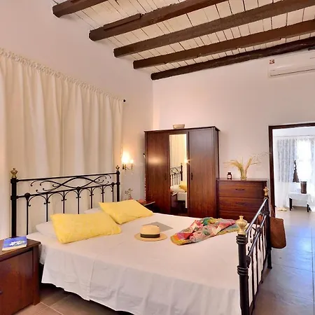 Villa Leon - House In Medieval Town With Spacious Courtyard Rhodes City Exterior foto