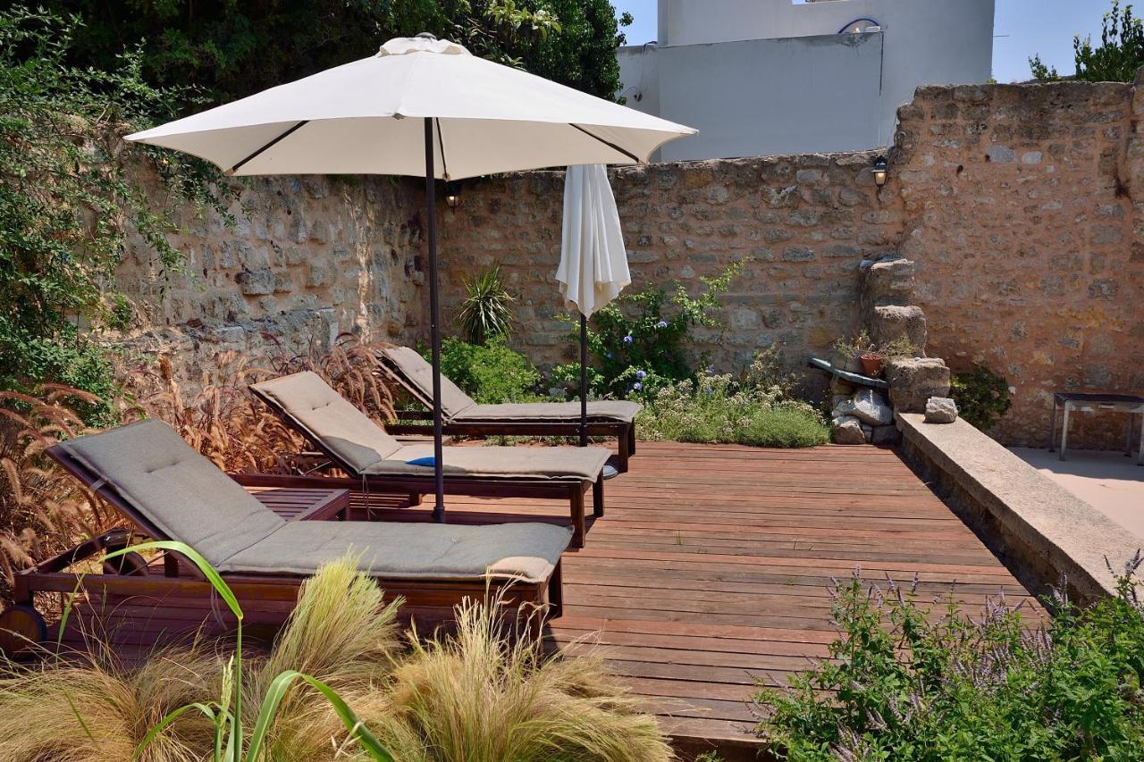 Villa Leon - House In Medieval Town With Spacious Courtyard