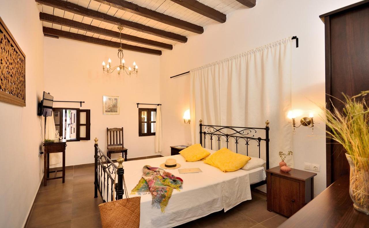 Leon - House In Medieval Town With Spacious Courtyard * Rhodes City